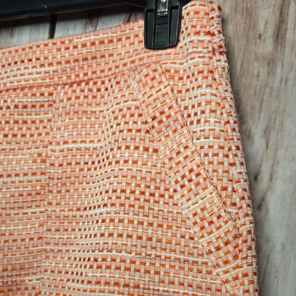 LOFT Lightweight Lined Coral Pink Tweed Mini Skirt With Pockets Size 8 - Picture 2 of 4
